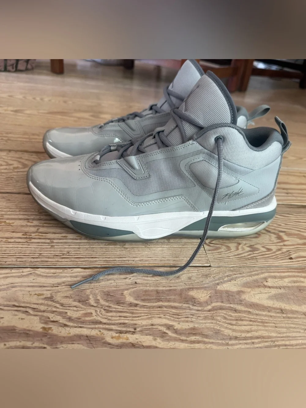 Jordan Stay Loyal 3 size 11